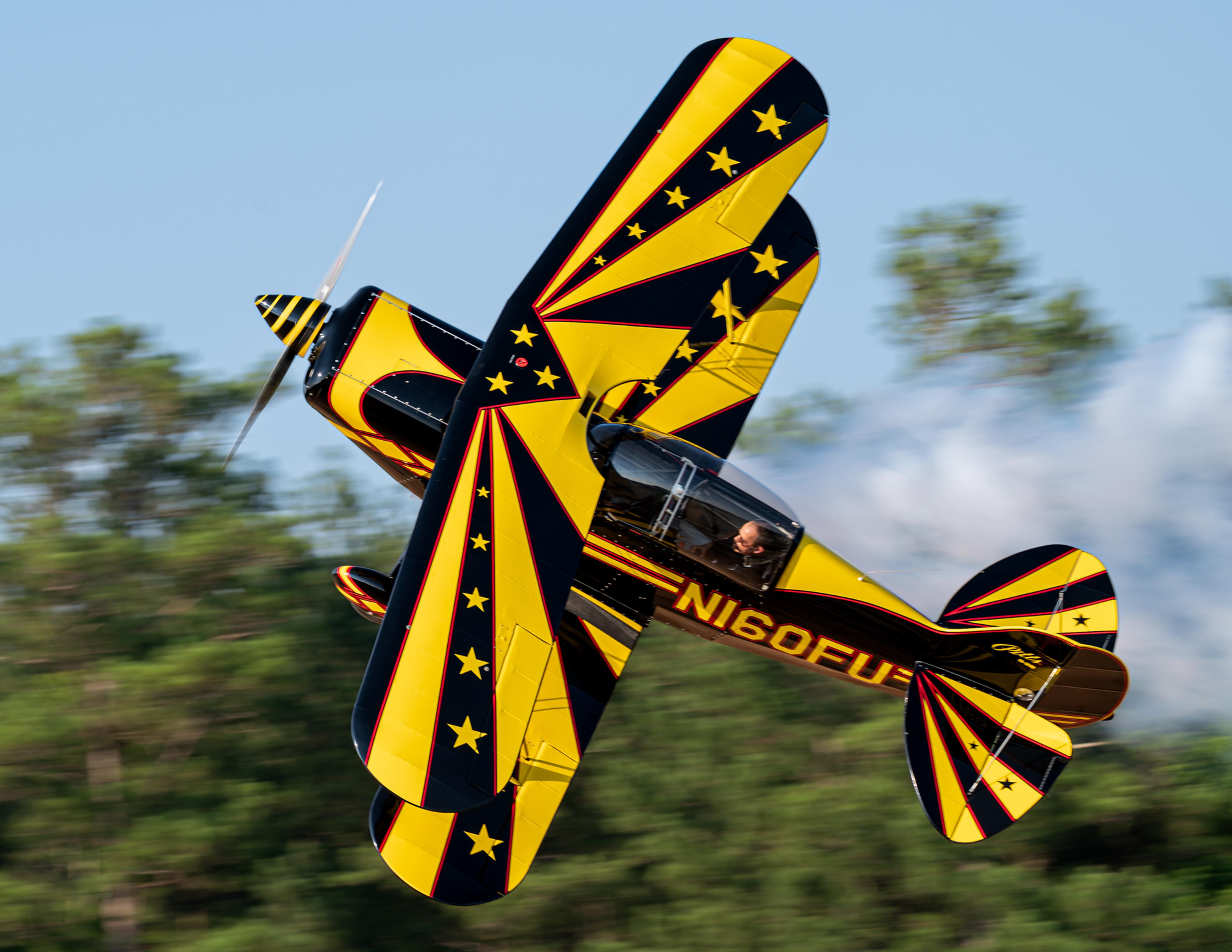 Pitts S2B Photo Pass