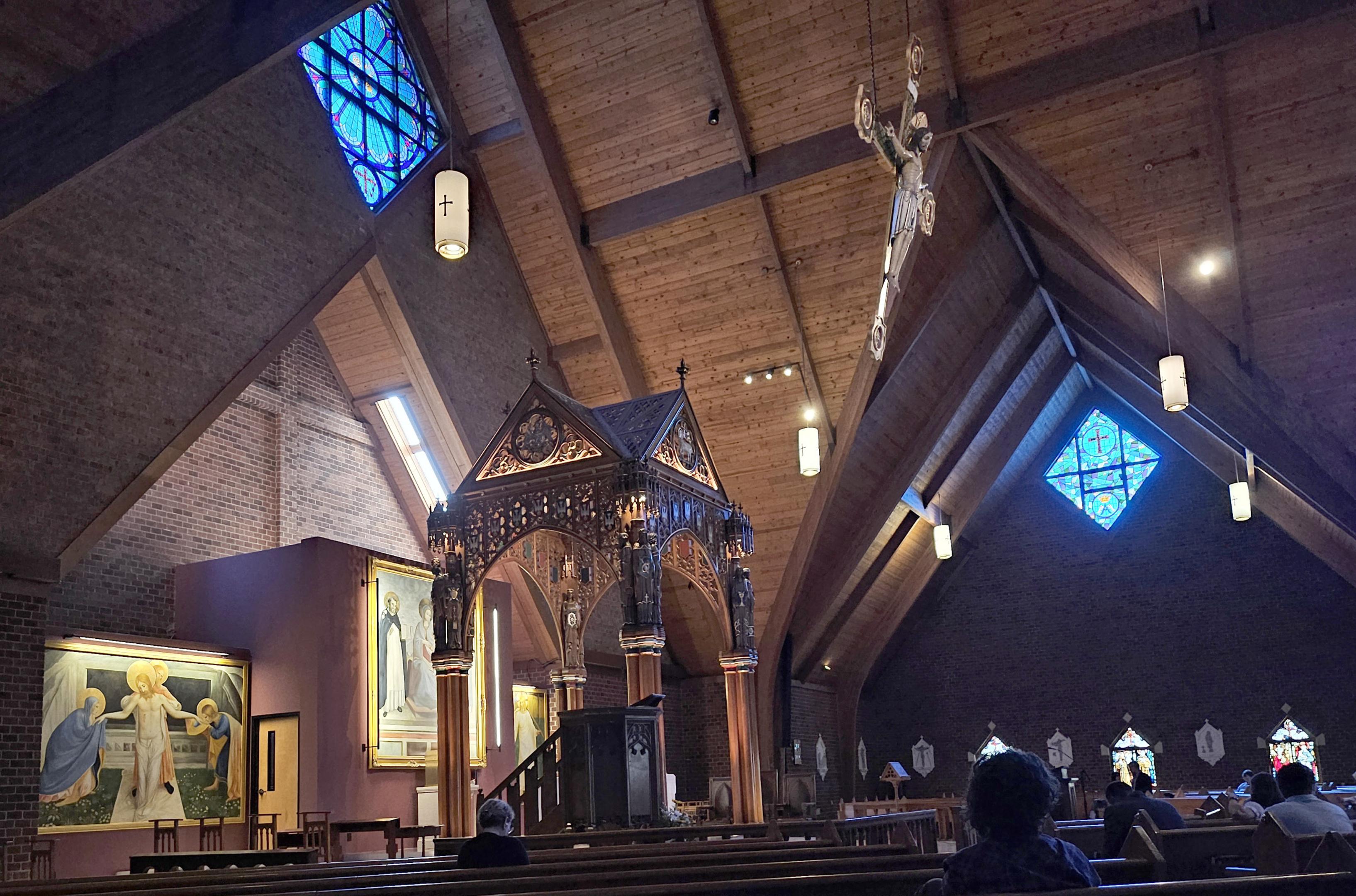 Inside St Thomas Aquinas Church