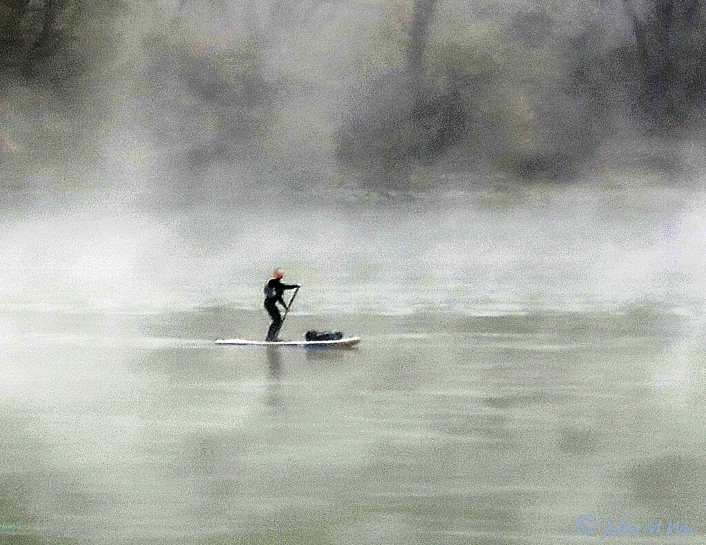 Foggy SUP on the Danube
